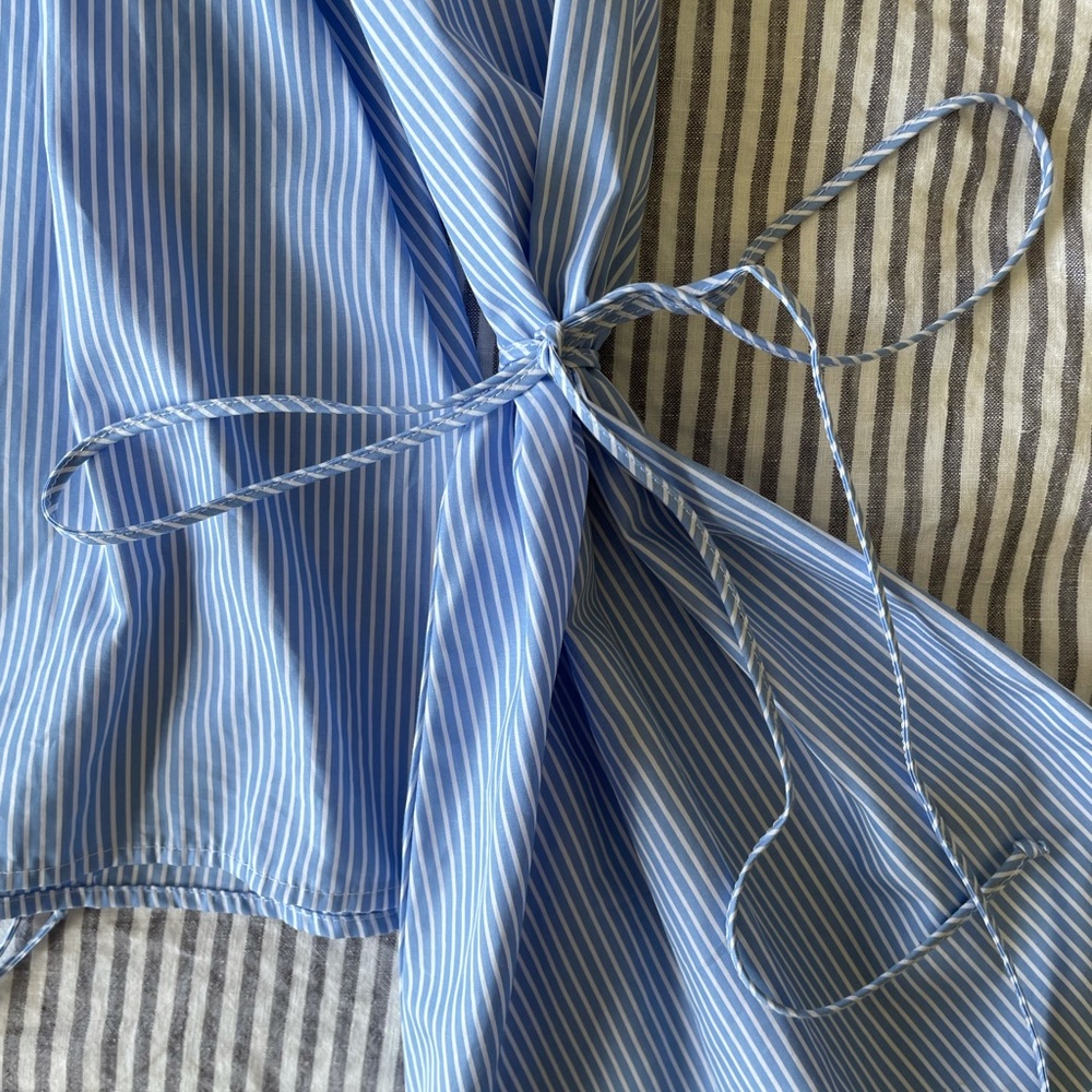 Scanlan Theodore size 8 blue and white striped shirt - Picture 4 of 7